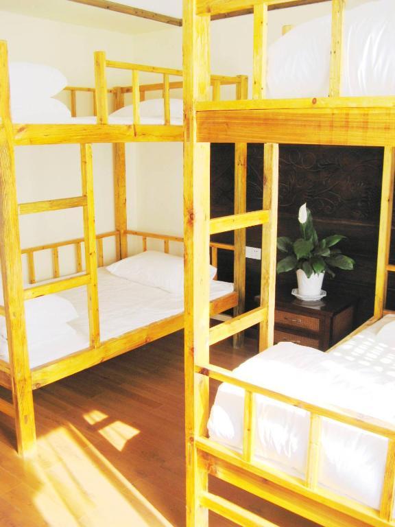 Bajie Youth Hostel Жангжиаже Стая снимка