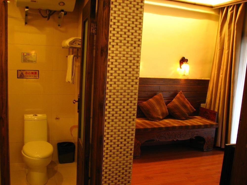 Bajie Youth Hostel Жангжиаже Екстериор снимка