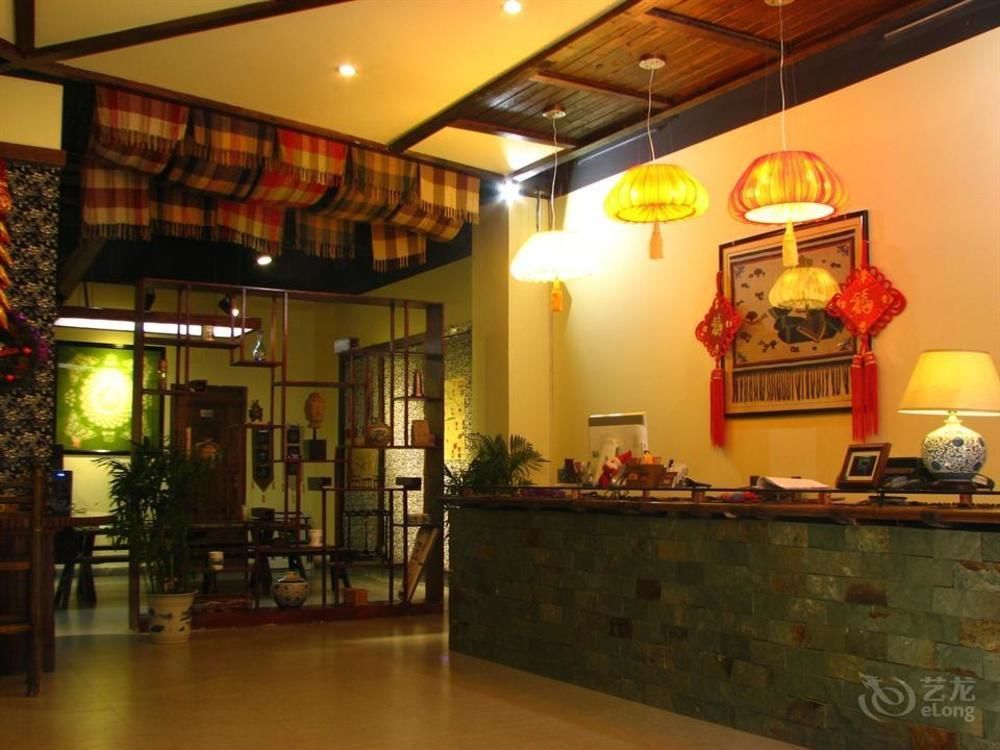 Bajie Youth Hostel Жангжиаже Екстериор снимка