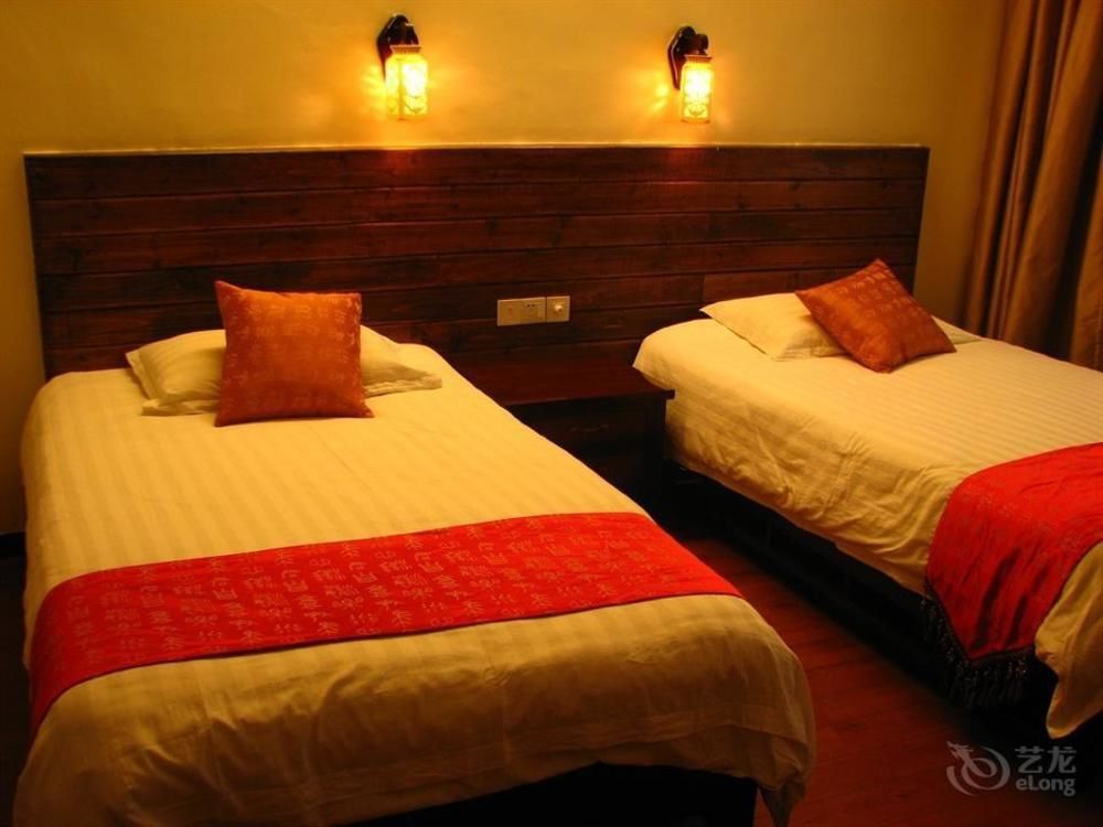 Bajie Youth Hostel Жангжиаже Екстериор снимка