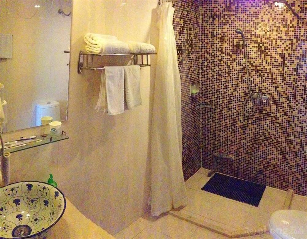 Bajie Youth Hostel Жангжиаже Екстериор снимка